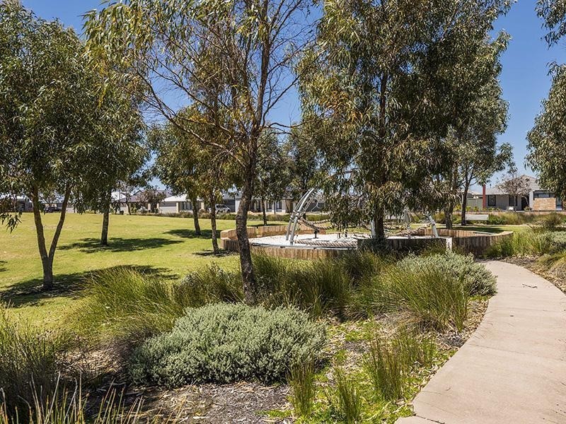 52 Weewar Circuit, South Yunderup WA 6208