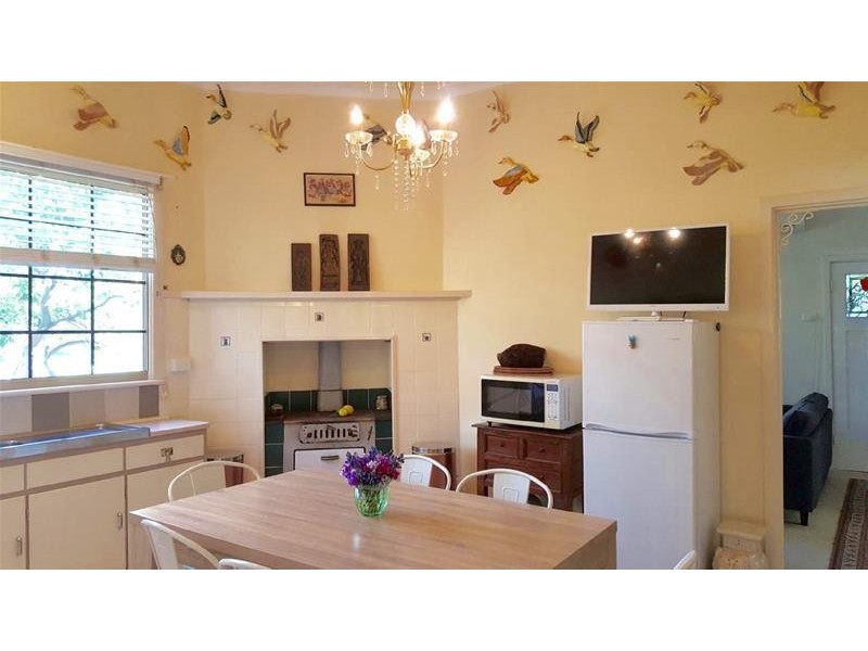 104 Fouracre Street, Waroona WA 6215