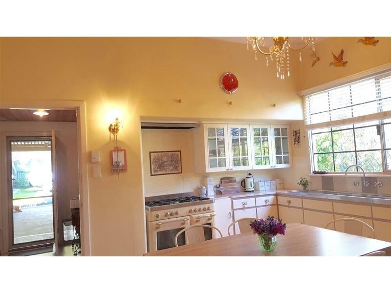 104 Fouracre Street, Waroona WA 6215