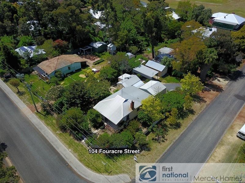 104 Fouracre Street, Waroona WA 6215