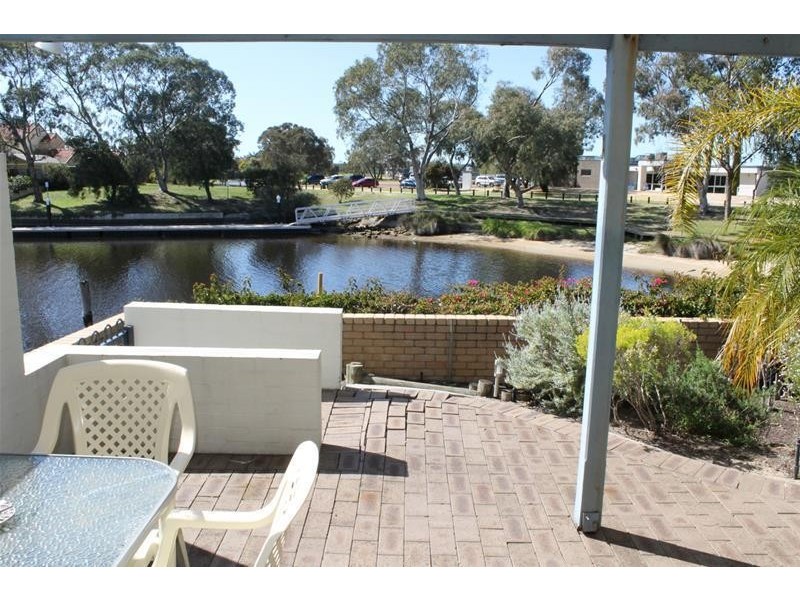 15 Dilley Court, South Yunderup WA 6208