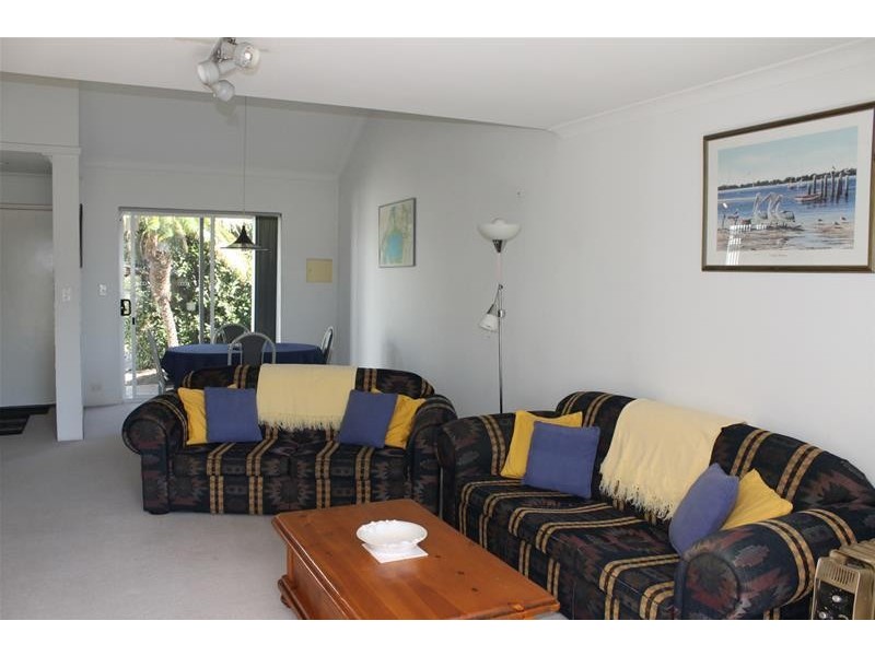 15 Dilley Court, South Yunderup WA 6208