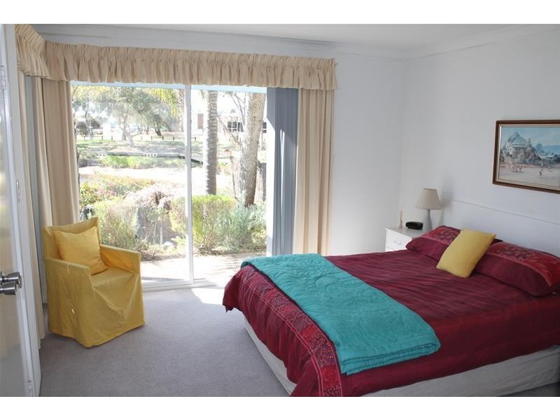 15 Dilley Court, South Yunderup WA 6208