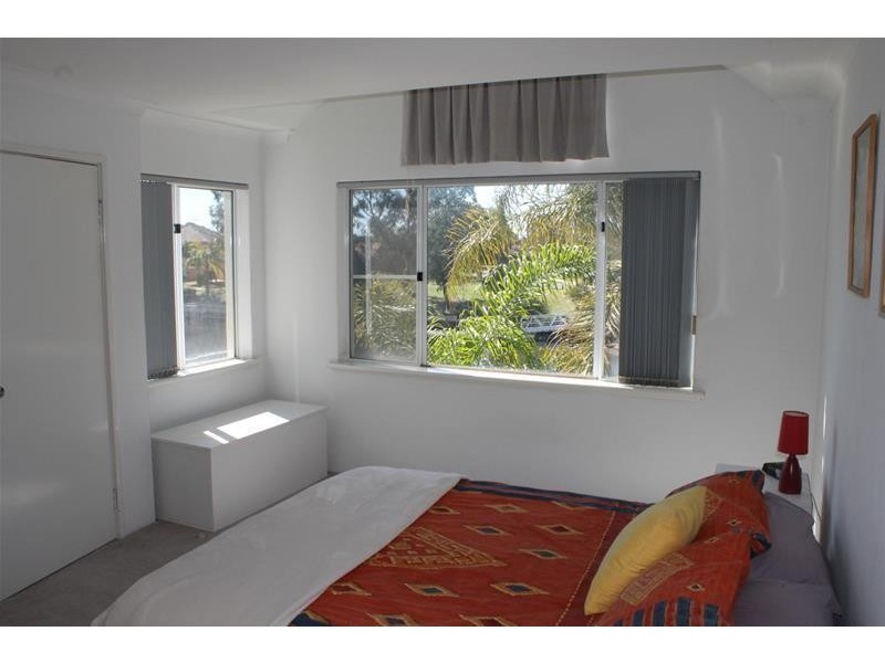 15 Dilley Court, South Yunderup WA 6208