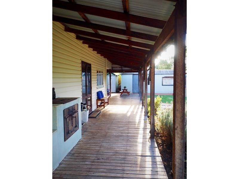 4 Williams Street, Boddington WA 6390