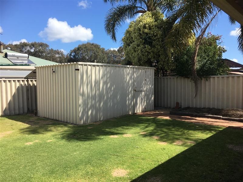 5 Lakes Close, South Yunderup WA 6208