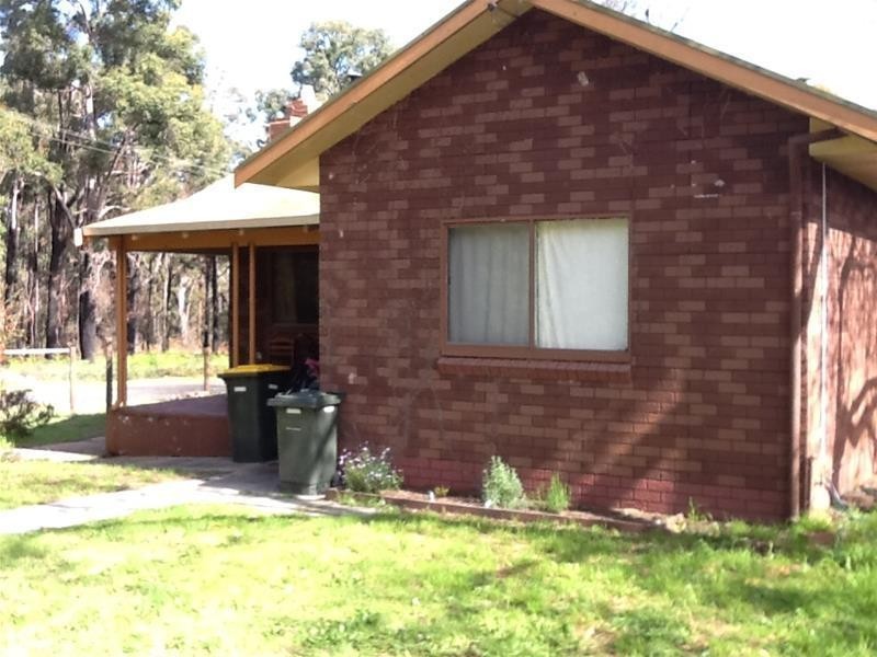 36 Church Street, Dwellingup WA 6213