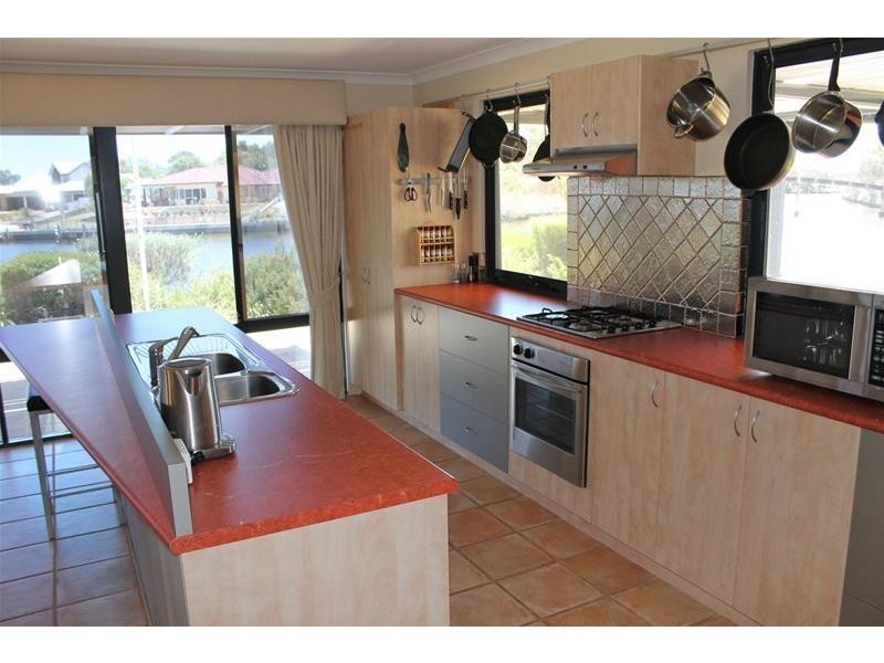 59 Heron Place, South Yunderup WA 6208