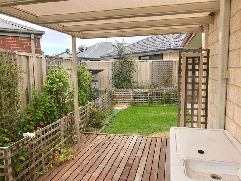 21 Gibbs Circuit, Ravenswood WA 6208