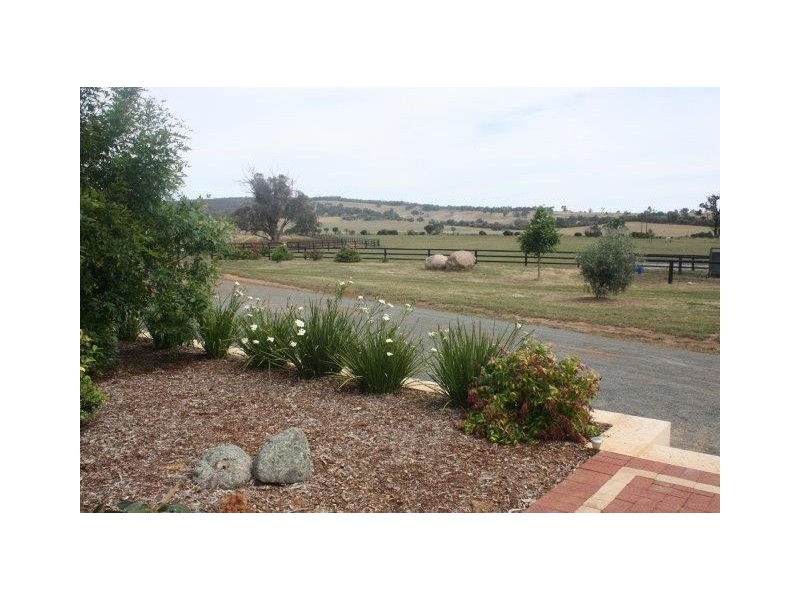 9349 Pinjarra-Williams Road, Quindanning WA 6391