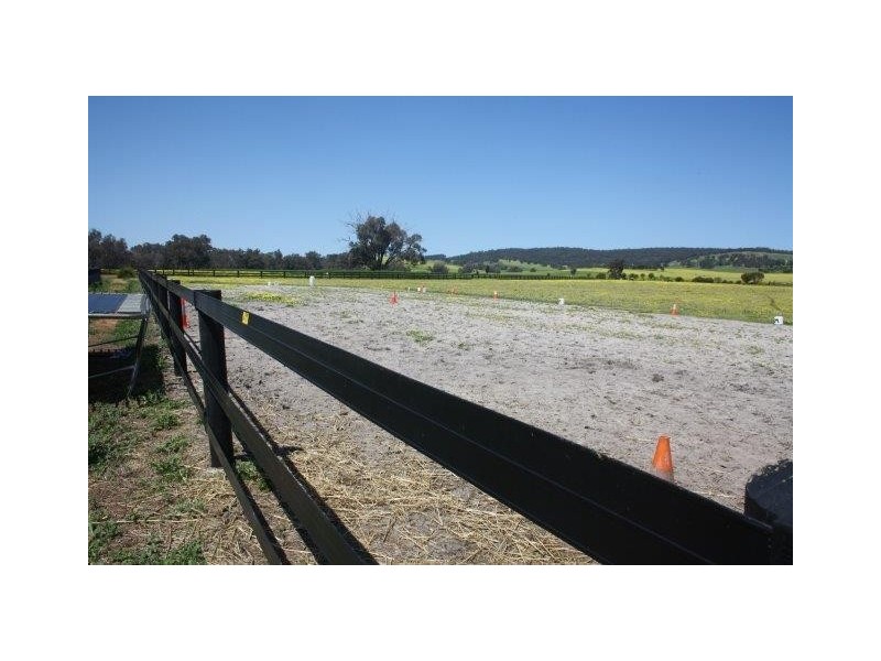 9349 Pinjarra-Williams Road, Quindanning WA 6391