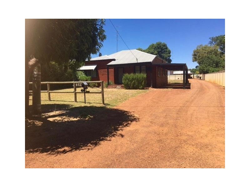 37a Thatcher Street, Waroona WA 6215