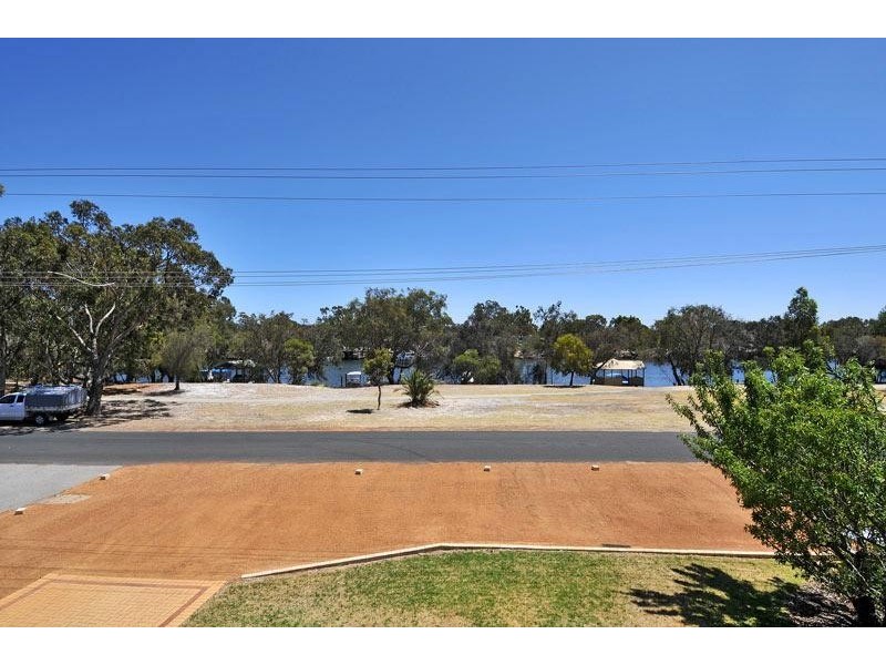 142 Banksia Terrace, South Yunderup WA 6208