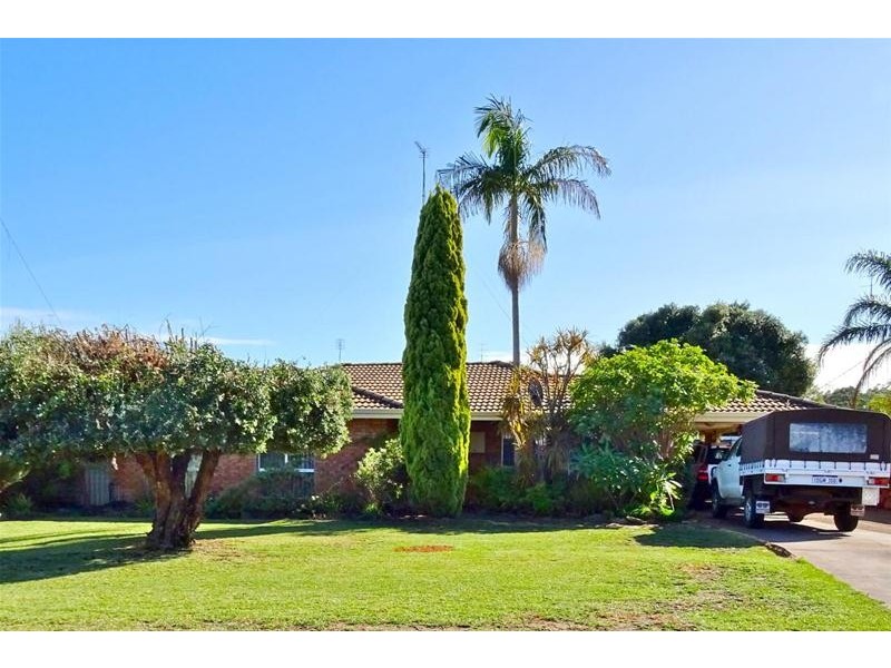 6 Hawksley Drive, Waroona WA 6215