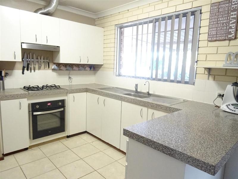 6 Hawksley Drive, Waroona WA 6215