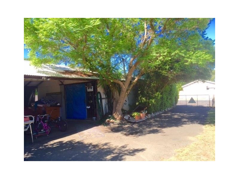 17 Parnell Street, Waroona WA 6215