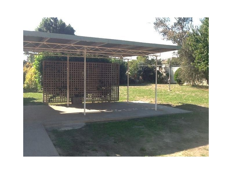 12 Sutton Street, Waroona WA 6215