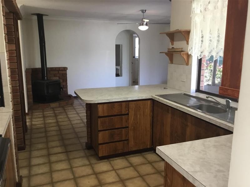 48 Glencoe Parade, Halls Head WA 6210