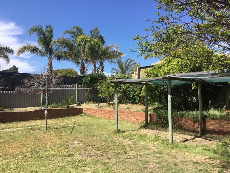 48 Glencoe Parade, Halls Head WA 6210