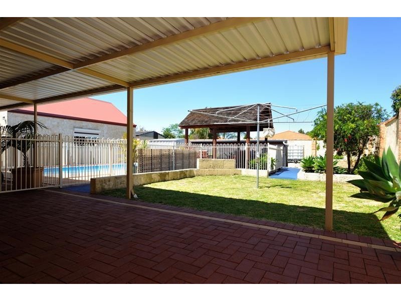 47 Country Road, Pinjarra WA 6208