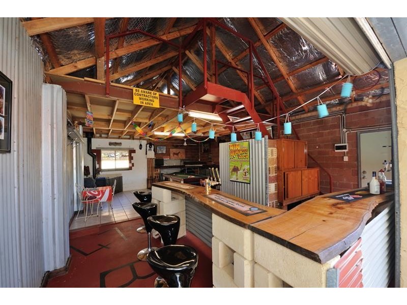 47 Country Road, Pinjarra WA 6208