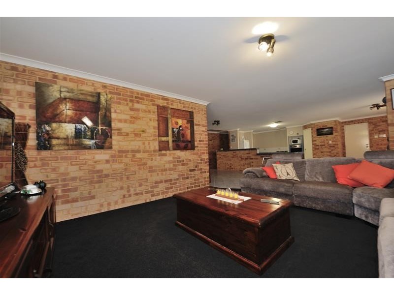 47 Country Road, Pinjarra WA 6208