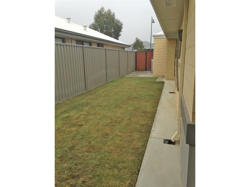 36 Placid Bend, South Yunderup WA 6208