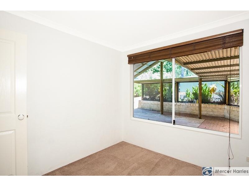 1 Begonia Court, Dwellingup WA 6213