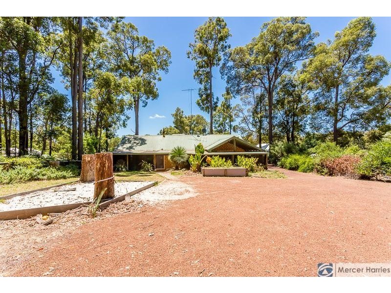 1 Begonia Court, Dwellingup WA 6213
