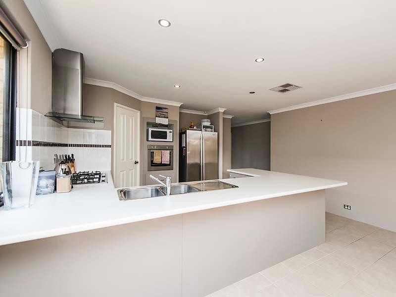 28 Lukin Loop, Pinjarra WA 6208