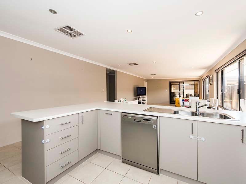 28 Lukin Loop, Pinjarra WA 6208