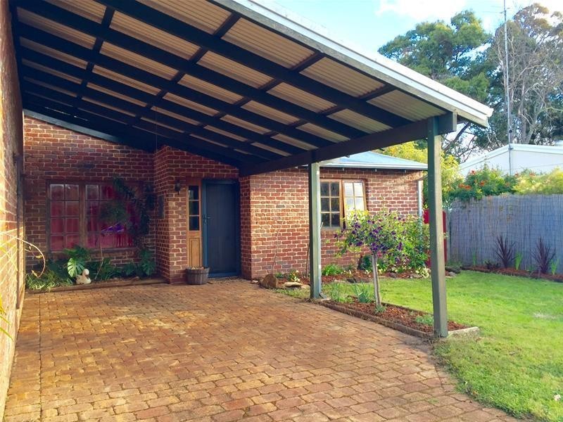 5b De Hamel Street, Waroona WA 6215