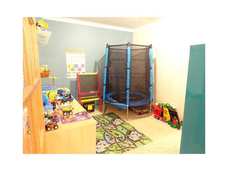 53 Lyons Road, Waroona WA 6215