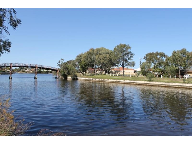 88 Banksia Terrace, South Yunderup WA 6208