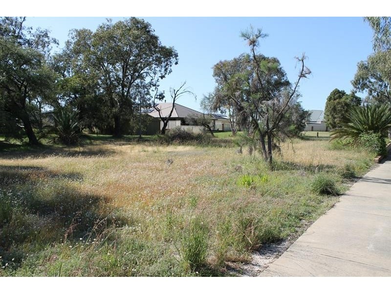 88 Banksia Terrace, South Yunderup WA 6208