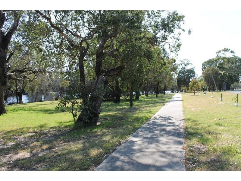 88 Banksia Terrace, South Yunderup WA 6208