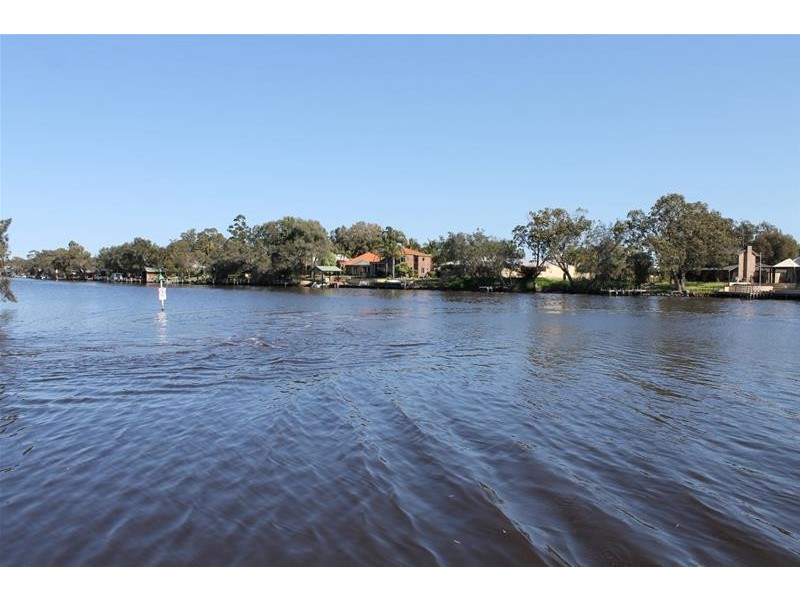 88 Banksia Terrace, South Yunderup WA 6208