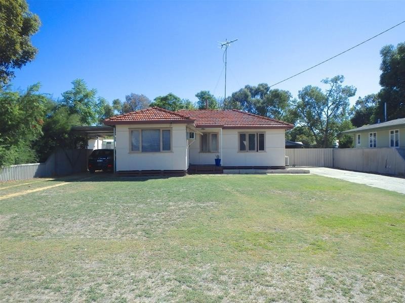 16 Warr Street, Pinjarra WA 6208