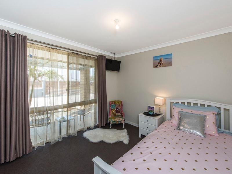 13 Deering Drive, North Yunderup WA 6208