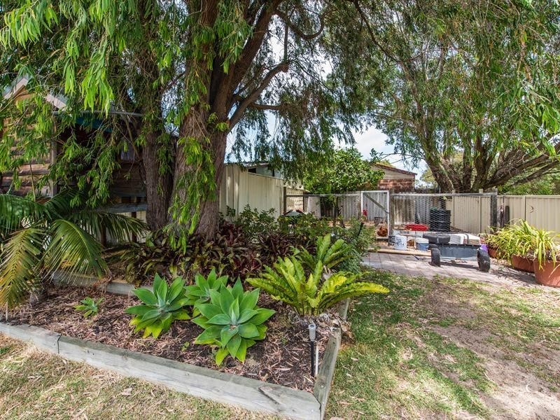 13 Deering Drive, North Yunderup WA 6208