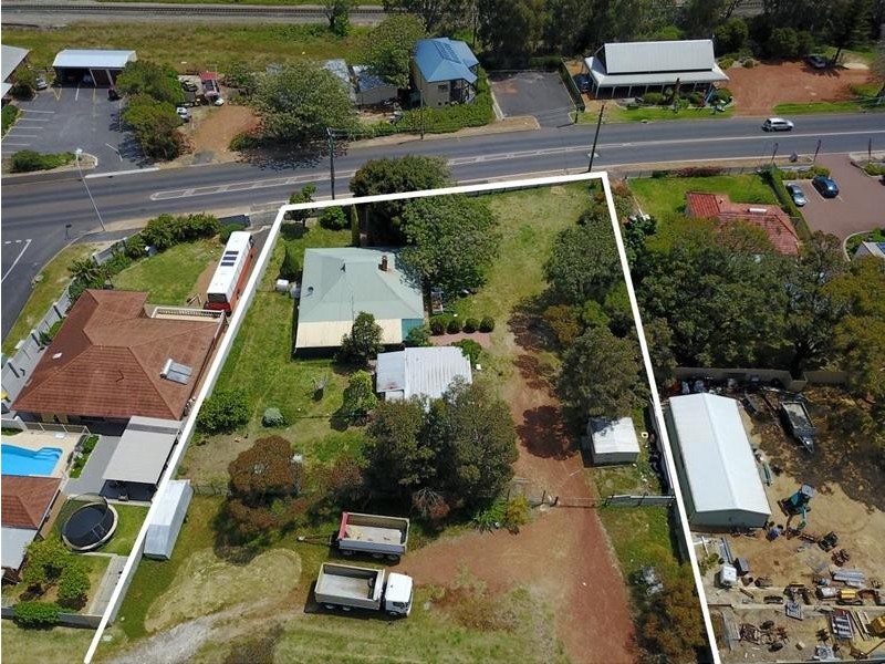 42 South West Highway, Waroona WA 6215
