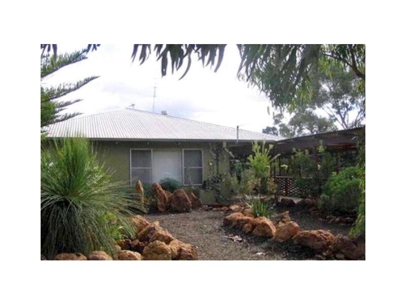 10 Church Street, Dwellingup WA 6213