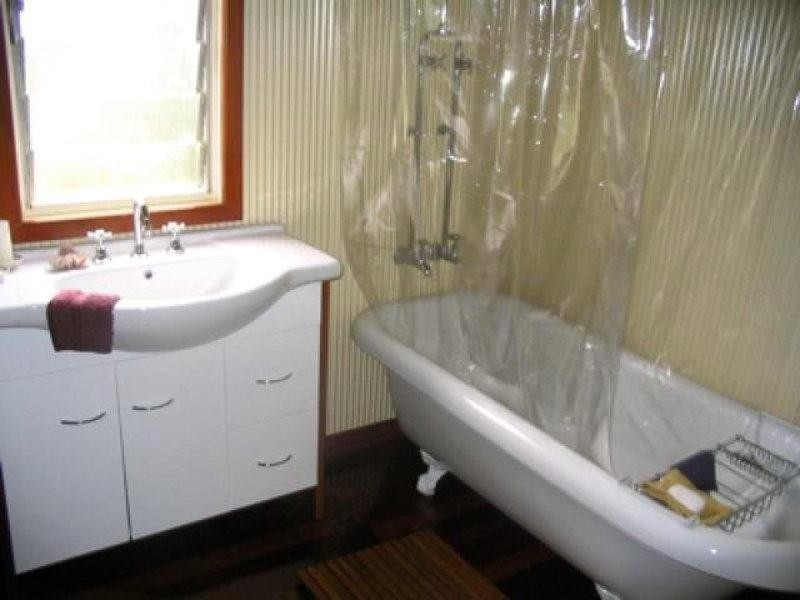 19 Grevillia Road, Dwellingup WA 6213