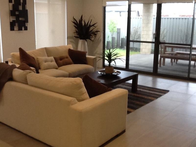 2 Blair Street, South Yunderup WA 6208