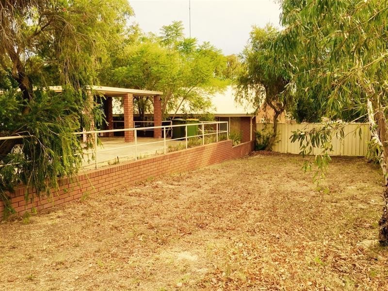 63 Hill Street, Waroona WA 6215