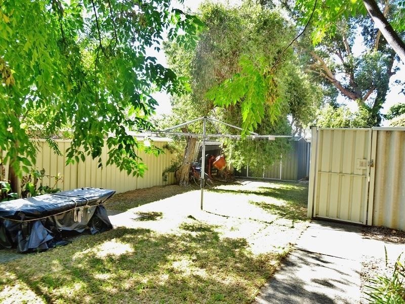 63 Hill Street, Waroona WA 6215