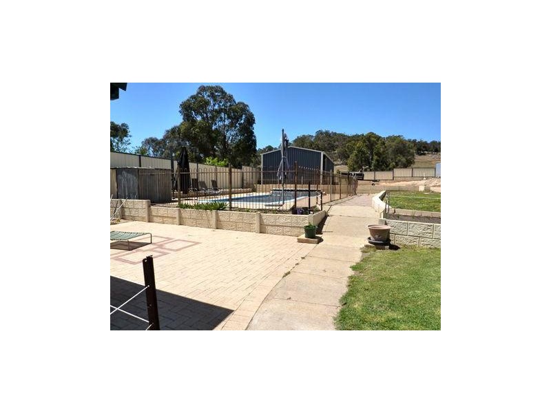 3 Hotham Avenue, Boddington WA 6390