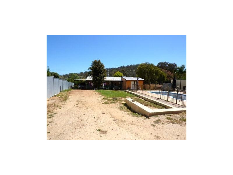 3 Hotham Avenue, Boddington WA 6390