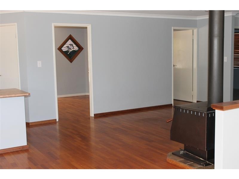 104 South Yunderup Road, South Yunderup WA 6208