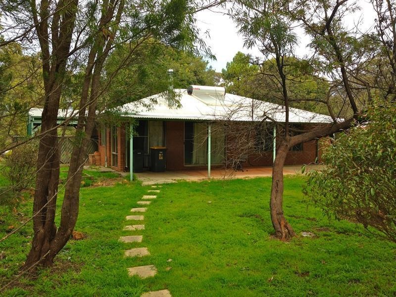15 Banksiadale Road, Dwellingup WA 6213